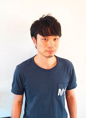 駒ヶ根市の美容院　髪匠Leaves スタイリストのOkumuraです。